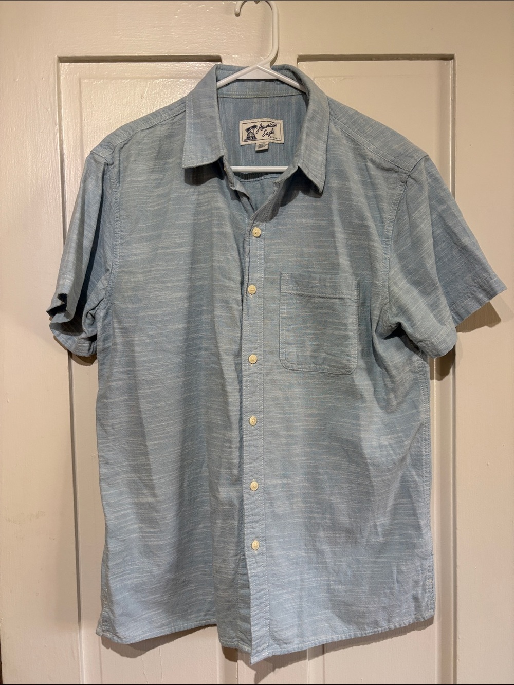 American Eagle Outfitters Men’s Light Blue Short-Sleeve Button-Down Shirt